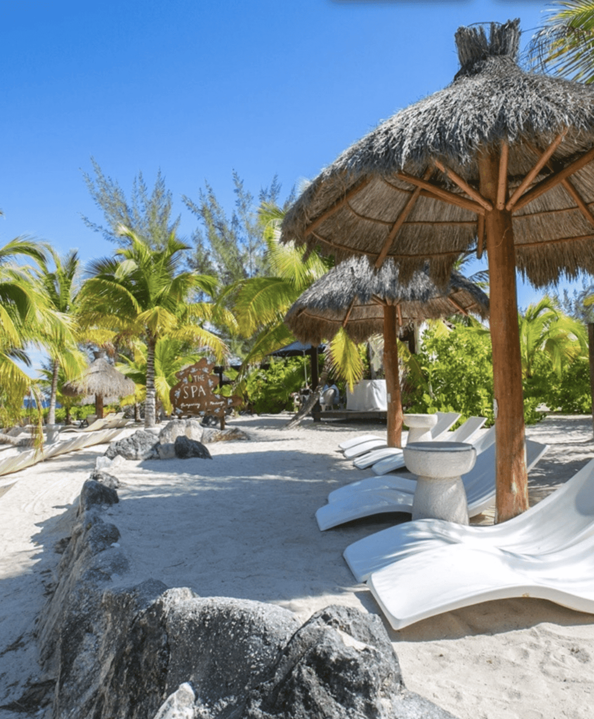 Buccanos Beach Club in Cozumel